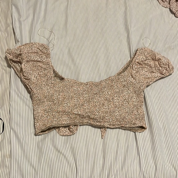 Floral crop top - Picture 2 of 4